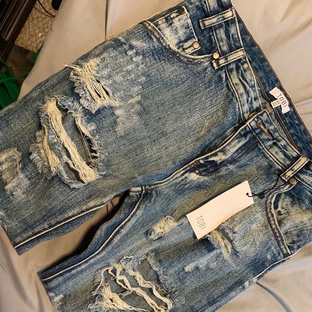 Harper Distressed Skinny Jeans